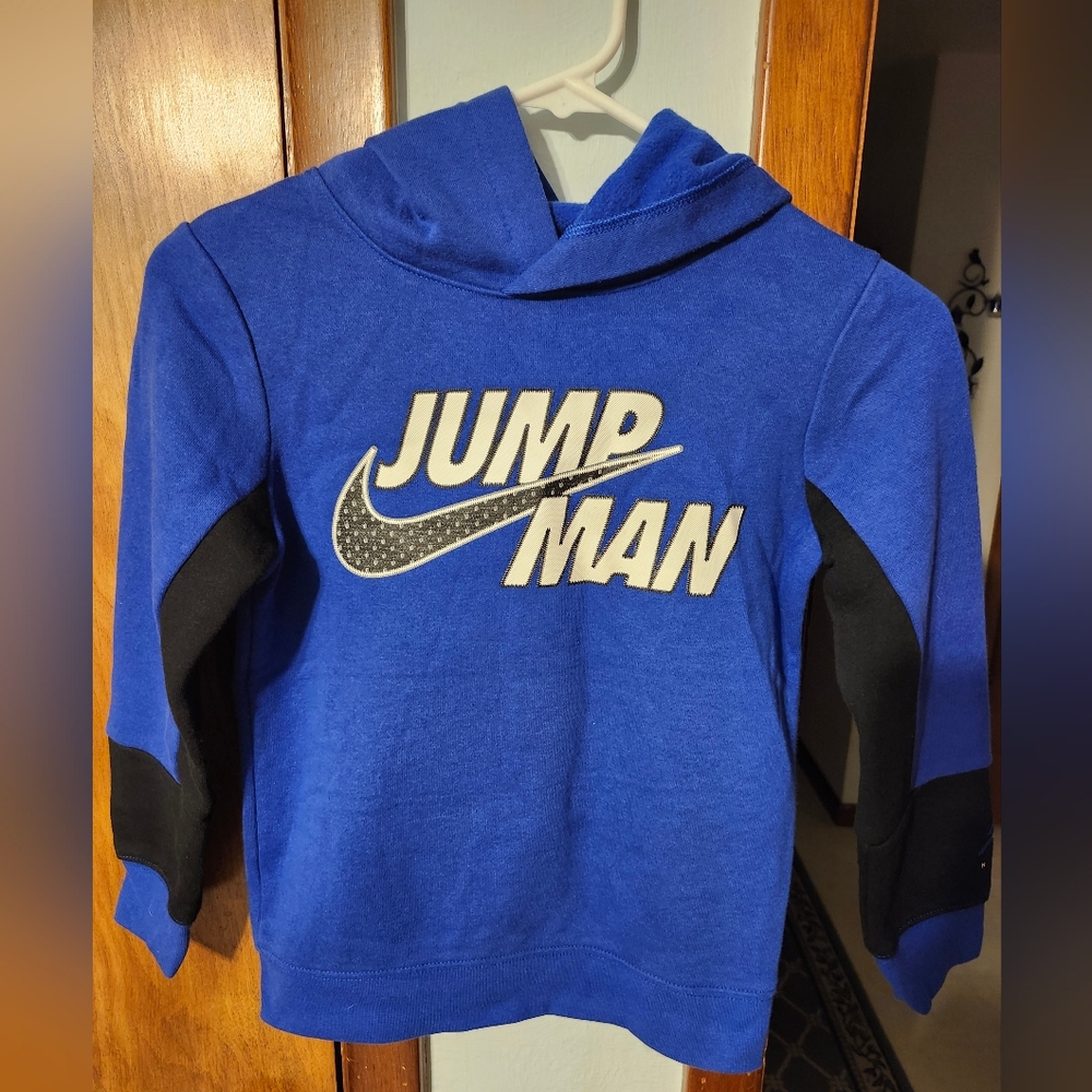 EUC NIKE AIR JORDAN Blue/Black Hooded Pullover Size Small (6-7)
